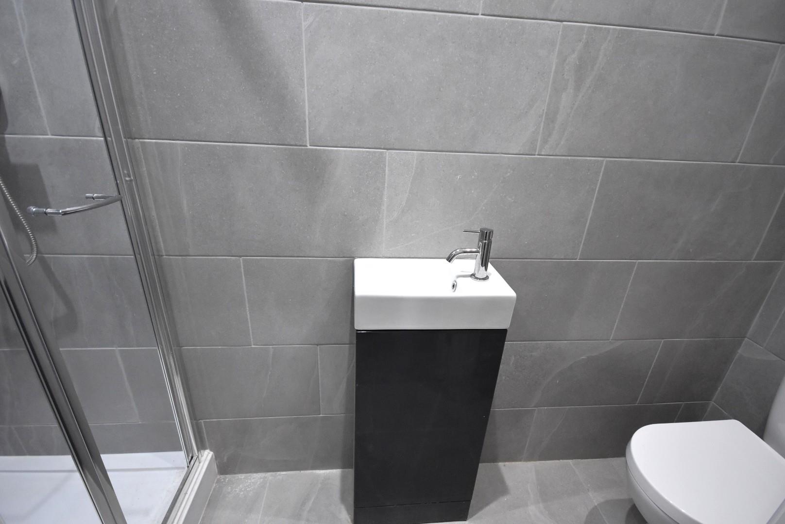 34a Windsor Terrace, Penarth, CF64 1AB